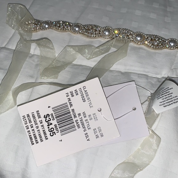 Size 6  brand new floral lace and tulle girls dress - Picture 7 of 9